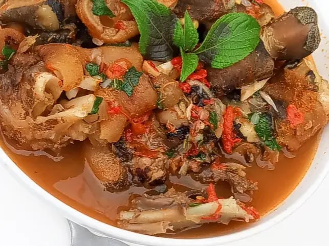 Cow Head and Leg Pepper Soup