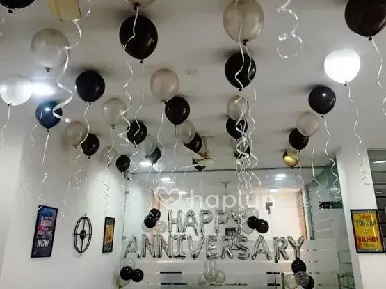 Seasonal  Anniversary Decor